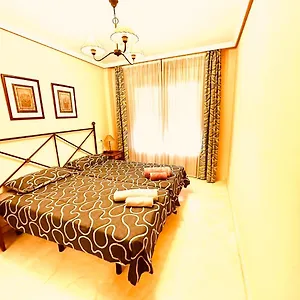Apartment Amazing Beach Apartment!!, Benalmadena